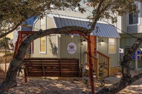 "The Sea Shed": Tiny Guest House with Gulf Views, Golf Cart & Beach Access