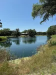 Grandpa’s cozy cabin in Arlington with WiFi, AC, grill,fishing, pedal boat,kayak