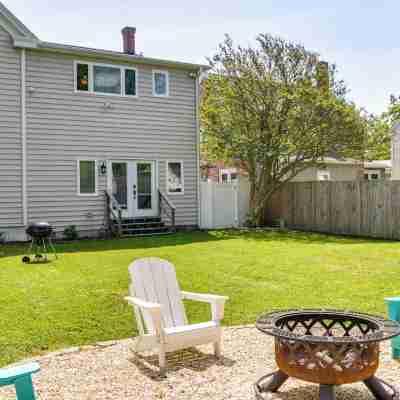 Family-Friendly Cambridge Home w/ Fire Pit! Hotel Exterior
