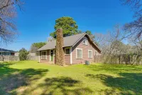 Rusk Retreat w/ Fire Pit, Grill & Countryside View - 2-Star