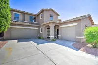 Walk to Surprise Stadium: Villa w/ Covered Patio! - parking