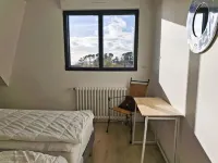 Elegance on the bay, modern apartment with garden and sea view