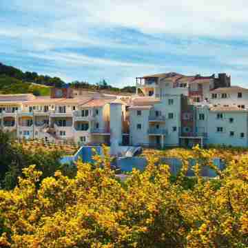 Apartment in Golfo Aranci With Terrace Hotel Exterior