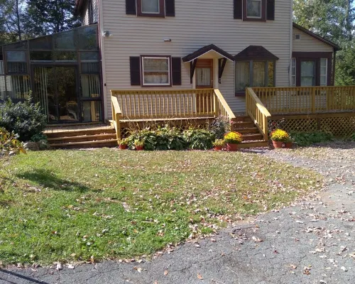 Home for all Seasons in Margaretville, New York Hotels in Middletown