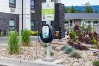 Best Western Plus Gateway to the Falls - parking
