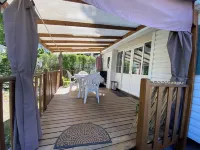 MOBILHOME 6 PERS CAMPING 3 Stars near the sea Hotels in Lunel