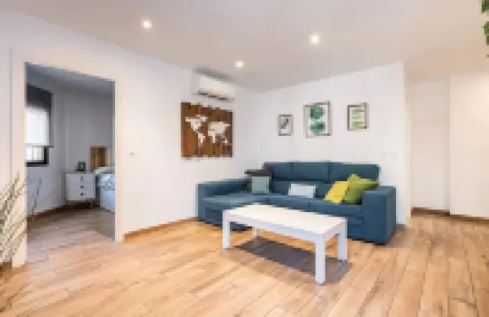 Nice newly renovated apartment with parking area