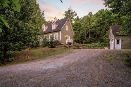 Chalet L'Excentrique | SPA & Nature Отели в г. Д'Отре