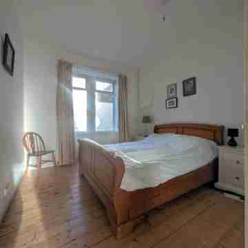 Glasgow West End, Ground Floor Main Door Apartment. Rooms