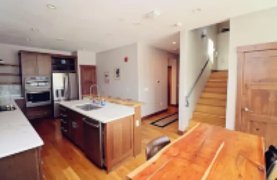 Condo Closer to Ski areas unit B