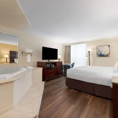 Wyndham Riverfront Little Rock