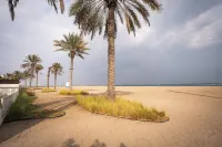 Luxury 3-bedroom villa in Fujairah with resort amenities