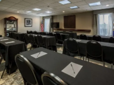 Hampton Inn Somerset Hotels in Somerset