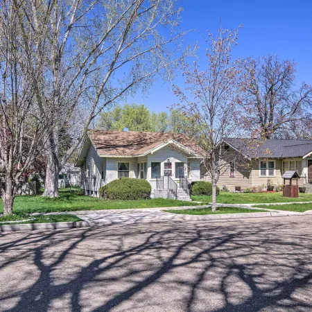 Charming Home in Downtown Nampa w/ Patio + Yard!