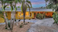 Expansive Pool and Golf Cart - Charming Island Escape