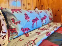 Lake Escape Cottage on Pickerel Lake Can Sleep 6 Hotels in Newbold