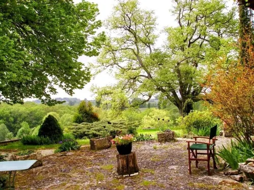 Home in a preserved site Hotels in Lussac
