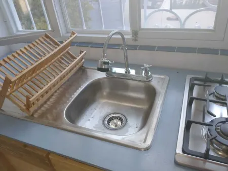 Encantador Minidepa, wifi, cocina, baño completo, parking, nuevo!!