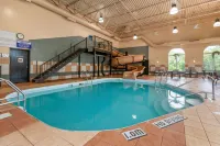 Best Western Plus Pembina Inn  Suites