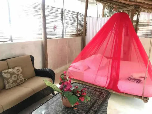 Beachfront tree cabin with deck pool