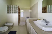 Beautiful house moments from the beach Hotels in Prospect