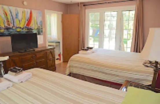 Doran Bay Resort - Iroquois - Cottage - 5