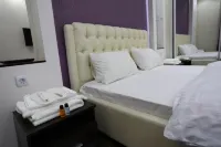 The Rudaki Apartment - Suite with City View 2