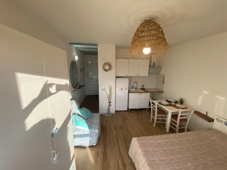 Wind, sun and sea breeze await you