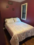 Charming 2-bedroom house in Maywood with WiFi, AC full basement with sofa bed - Homestays