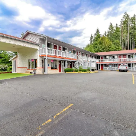 Belfair Motel