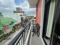 Great place to accommodate family for vacation with terrace!