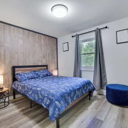 Charming 2-bedroom apartment with WiFi in Tannersville, Minutes from Camelback