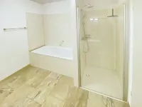 Border paradise between thermal spa and lake