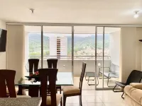 Modern apartment whit s/pool and sauna. Near shopping centers and hospitals Hotels in Floridablanca