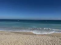 Cosy ground floor apartment in house on a private beach. Hotel in zona Sebastian Inlet State Park Hammock Trail