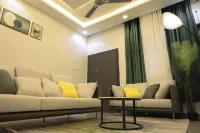 Modern 2-bedroom apartment with WiFi, AC in lovely Accra-Winneba Road,Blue Rose