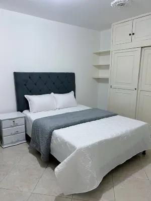 Marvelous 2-bedroom apartment with WiFi in Medellín Hotels in La Floresta
