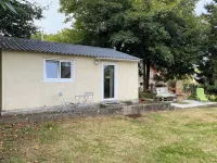 The cottage in the heart of the bocage: hiking trails nearby Hotels in Tinchebray-Bocage