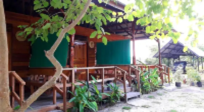 Berakit Bay Resort Hotel a 