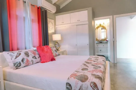 Hidden retreat on the north coast of the Dominican Republic. LapPool and beaches