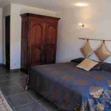 Gîte de Jassenove Rooms