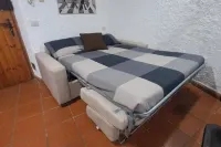 Tom and Jerry Hotels in Lierna