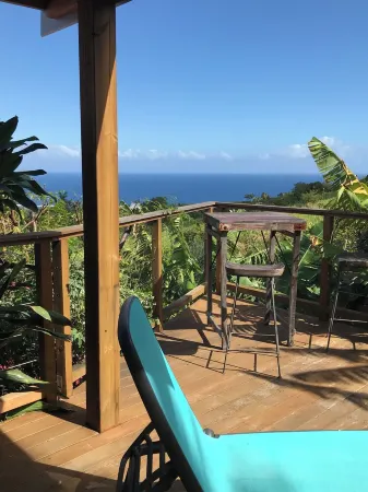 1 Bedroom Private vacation home in Les Avirons
