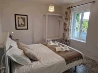 4 Bedroom Private vacation home in Reigny