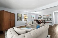 Private Heated Pool, Firepit, Walk to Parks + Eats Hotels in Clawson