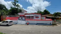 Family Reunions Holiday 4 Bedrooms, 5 Beds Rentals in St Thomas,jamaica فنادق في 