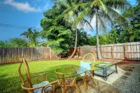 Sunnyside Oasis w/Heated Pool ~ 7 min. From Beach