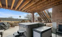 Spacious 2BR Basement Suite w/Hot Tub, Theater, Full Kitchen. Near UVU/BYU