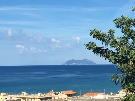 Breathtaking views of the sea!