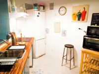 3 bedroom apartment, 15 minutes from BCN city center, 8 min. walk from the beach Hotel a Sant Adrià de Besòs